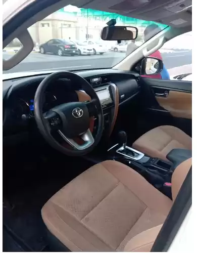 Gebraucht Toyota Unspecified Zu vermieten in Al Sadd , Doha #5180 - 1  image 